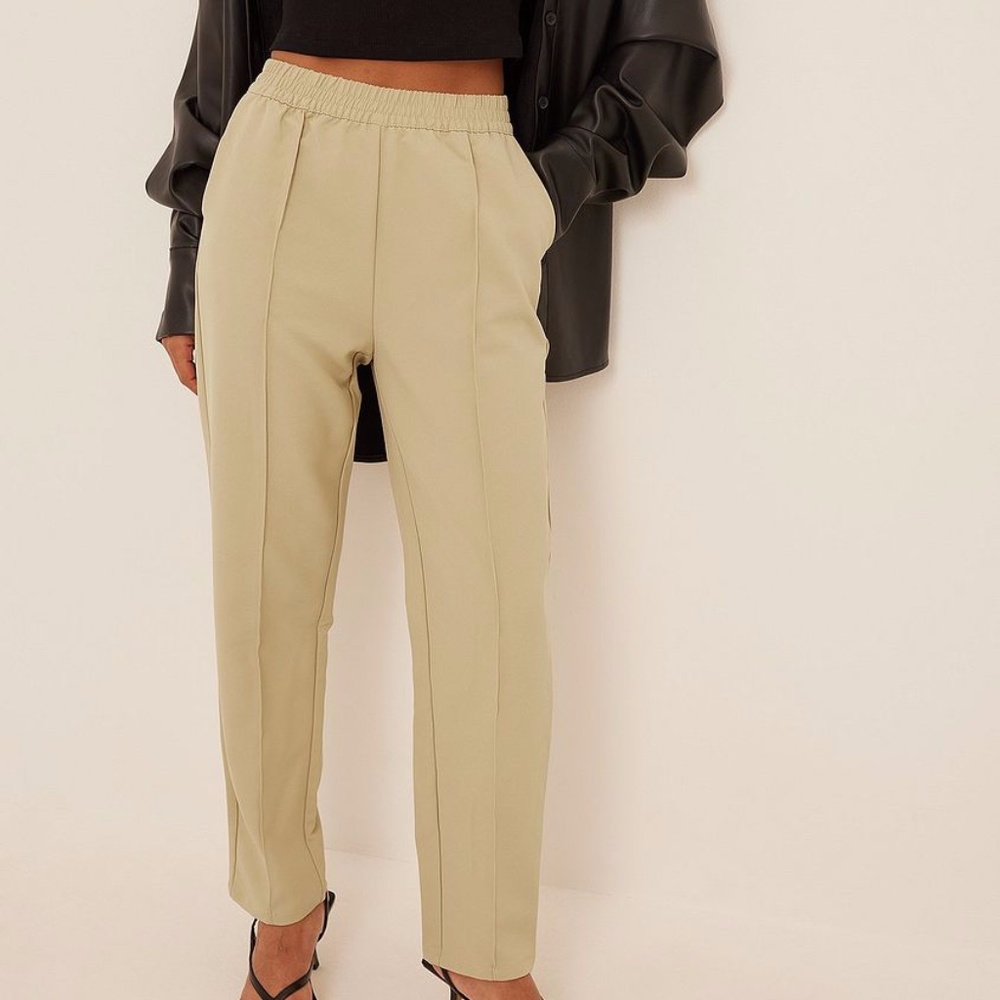 NA-KD Cropped Seamline pants
